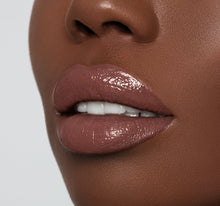 Load image into Gallery viewer, MORPHE X MADDIE ZIEGLER PEACH THAT POPS LIP & CHEEK DUO