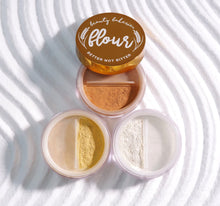 Load image into Gallery viewer, FLOUR SETTING POWDER - ALMOND